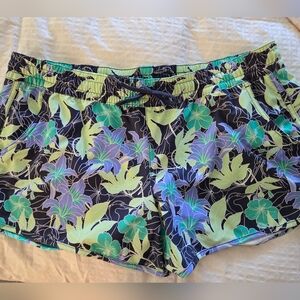 Columbia Bogata Bay, Women's Floral Shorts, Size XL
